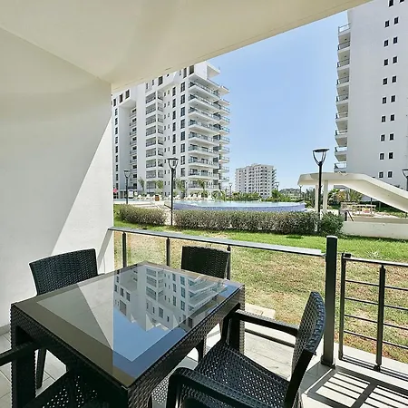 Thalassa Sunny Apartment