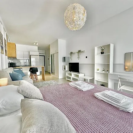 Thalassa Sunny Apartment *