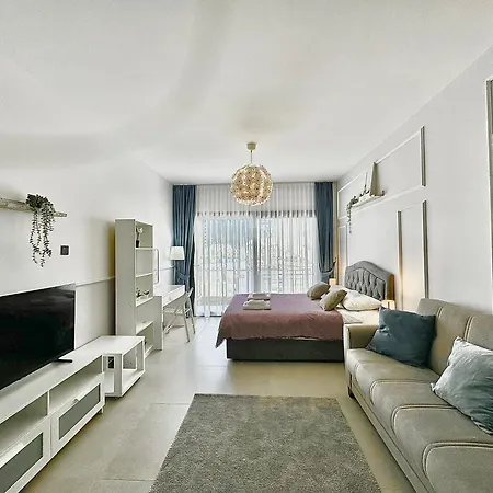 Thalassa Sunny Apartment