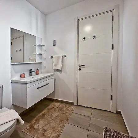 Thalassa Sunny Apartment *