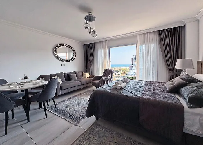 Thalassa Sunny Apartament *